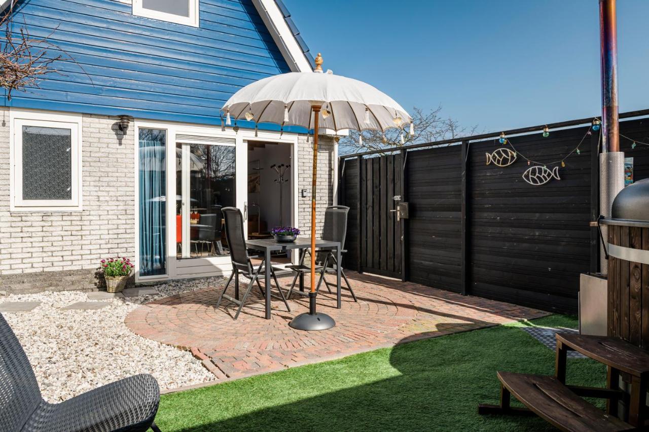 Strandhuis De Zeeparel Met Hottub Petten Exterior photo